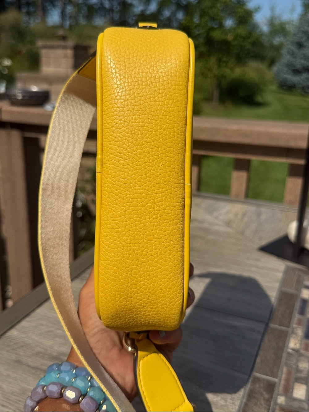 EUC Michael Kors Maisie Small 2-in-1 Camera Yellow Crossbody
Bag - Picture 11 of 15